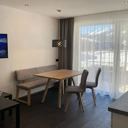 Haus Pitzi Apartament St. Anton am Arlberg